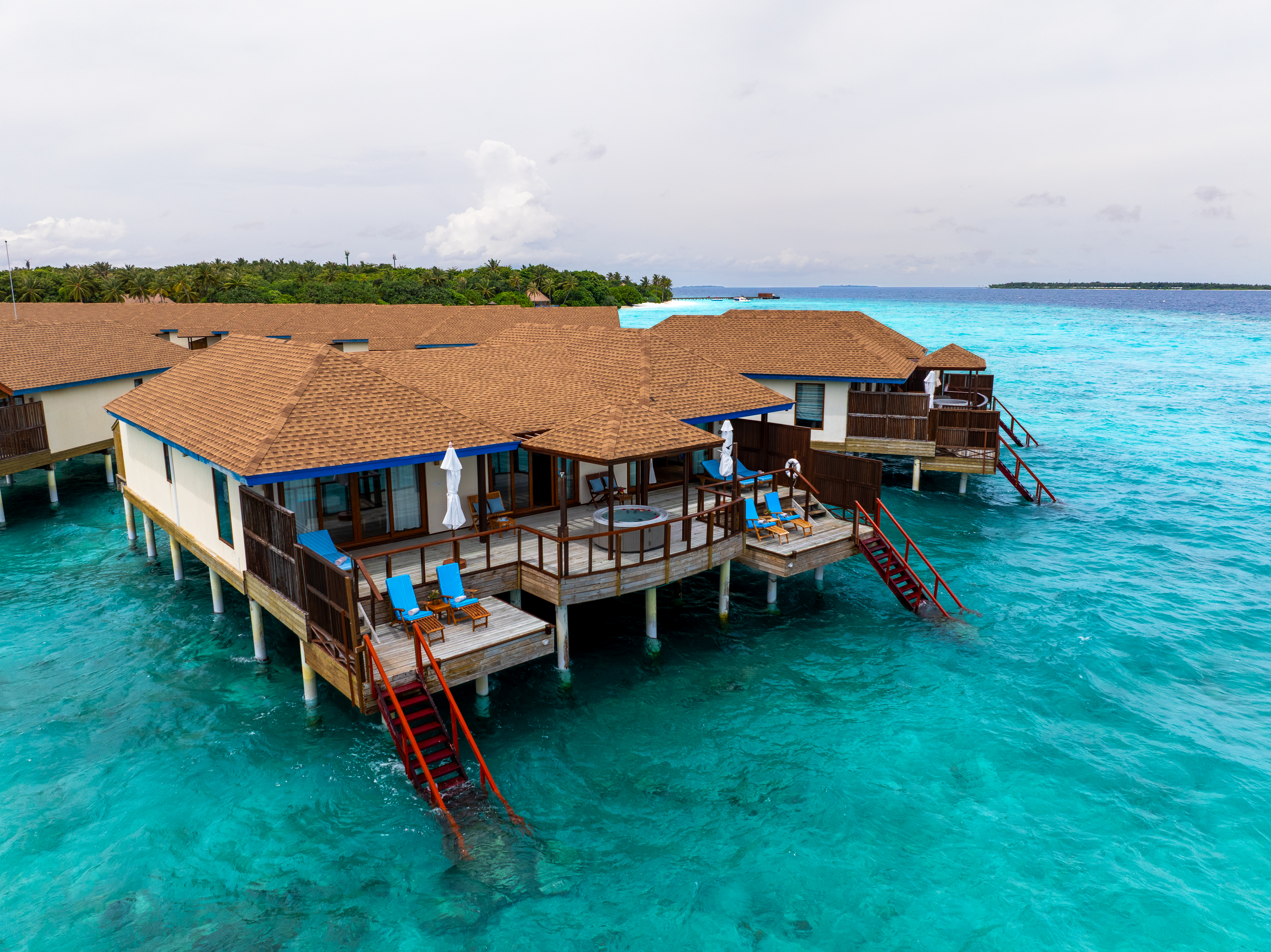 Suite water villa con due camere da letto e vasca idromassaggio