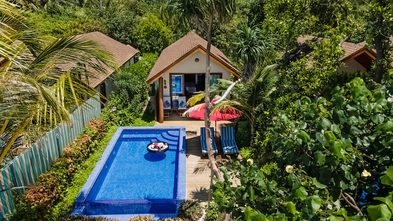 Deluxe Beach Pool Villas