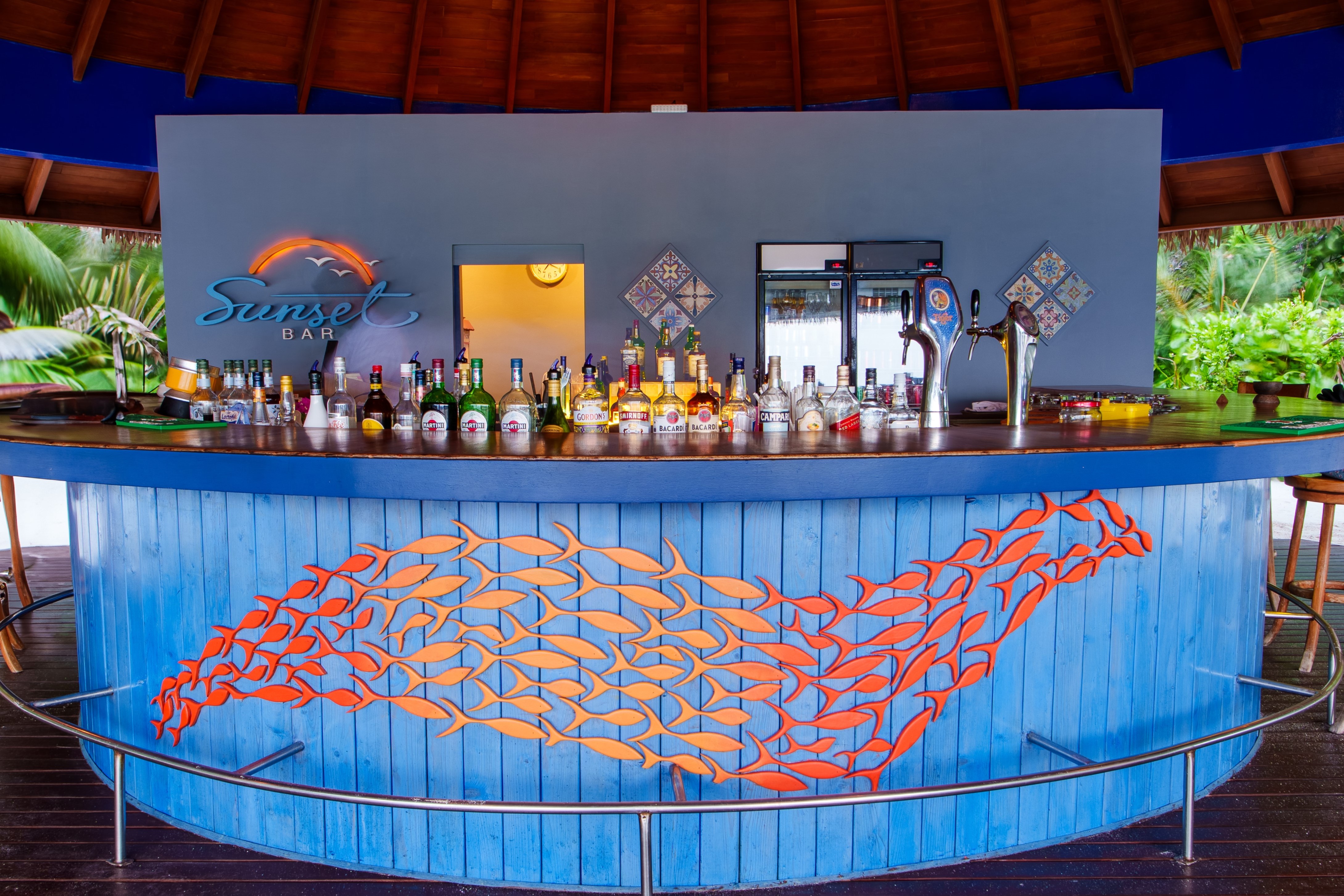 Bar al tramonto